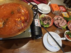 -黔多多贵州地摊火锅(木古地铁站店)