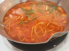 -毛辣果·贵州红酸汤牛肉火锅(西单店)