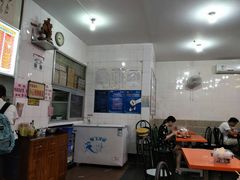 -南宁市连升风味小吃店