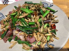 下饭菜-大融厨·鸡毛店·川菜(果壳里东安湖店)