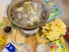 -威邵鸡煲(西华路总店)