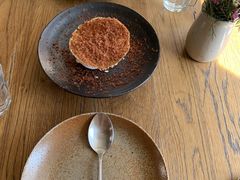 椰汁冰淇淋配巧克力-BOR Eatery(安福路店)