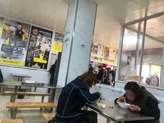 大堂-汪家馄饨(集庆路店)