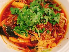 -成都你六姐·牛肉冒菜(城市集市合生汇店)