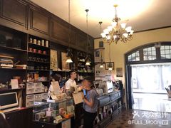 -良友书坊(安徽路店)