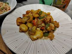 -头上红煨盐鸡·非遗院子餐厅