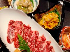 -山川小町·极番烧肉(新地假日广场店)