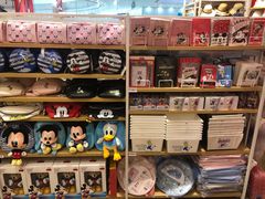 -名创优品(万达广场河东店)