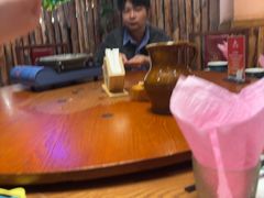 -老滇山寨•云南特色菜•地方菜•民族风情歌舞表演(金碧店)