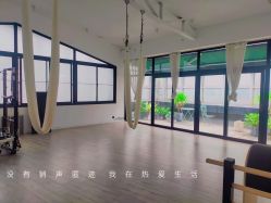 -无界瑜伽普拉提