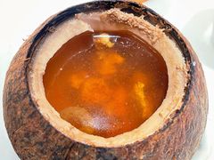 椰皇竹笙炖鸡汤-金戈戈香港豉油鸡(皇庭广场店)