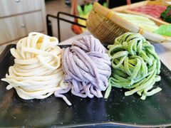 三色手工面-菌子鲜汤野生菌锅