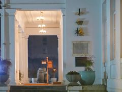 -南京双门楼宾馆(盐仓桥地铁站阅江楼店)