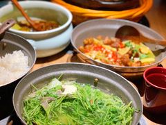 黑猪灼泉水时蔬-吃饭皇帝大(合生汇店)