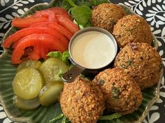 -Efes Turkish & Mediterranean Cuisine 艾菲斯餐厅(陆家嘴店)
