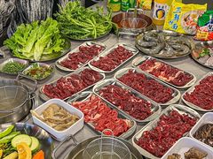 -张哞哞·鲜切牛肉自助火锅(高德置地店)