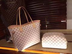 -LV路易威登(贵和购物中心店)