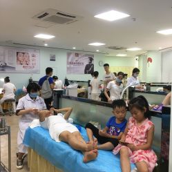 点击看大图 -痘博士广州·全国连锁祛痘机构