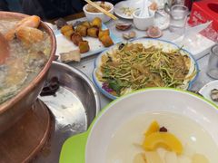 -一口猪海鲜浑锅·东北家常菜