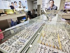 -阿波罗眼镜·蔡司授权店(孙厝店)