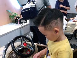 -Mengbaby·萌宝贝儿童理发(保利广场店)