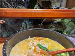 -银米·云南传统过桥米线(双廊黑金冠店)