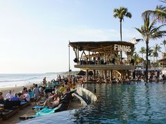 -FINNS Beach Club