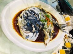 清蒸四海胖头鱼-雅和生态渔庄·宜城锅巴饭(龙灵山公园店)