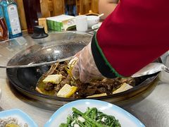 -屯老二农家铁锅炖·行业领军者(梅江店)