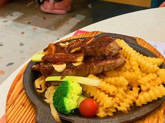 -香港新发烧腊茶餐厅(水围店)