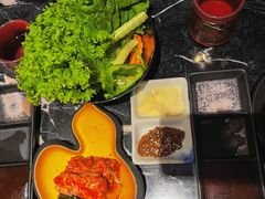 -山川小町·极番烧肉(新地假日广场店)