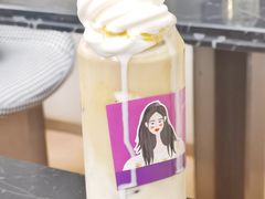 拿铁冰淇淋-朱迪小铺.半糖奶油蛋糕(海汇港店)