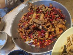 蹦蹦-巴厘龙虾·榜首油焖大虾(青山店)