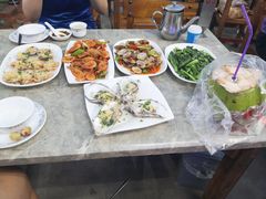 -四川小胡子海鲜(丁村万人海鲜广场店)