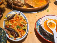 -洱火云南酸菜牛肉火锅(石景山当代商城店)