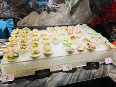 -雍容荟帝王蟹活龙虾展台自助(IFS黑金店)