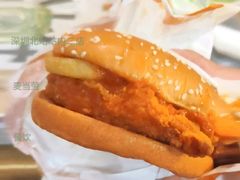 麦辣鸡腿堡套餐-麦当劳(深圳北站B2检票口楼上)