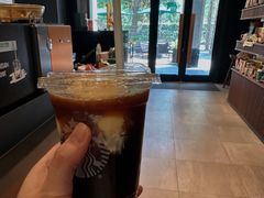 -星巴克(杭州湖滨银泰E区店)