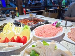 -二荆条·蜀鲜汇城市森林火锅