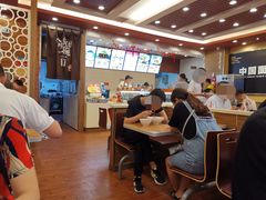 -顺溜·手工刀削面·黑金店(铜锣湾店)