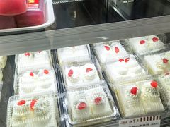 -红宝石·鲜奶小方·海派西点房(浦三店)