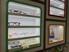 -美空眼镜·星趣控·新乐学·控优点合作店(周浦万达店)