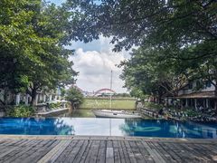 -喜洲吧·江畔老船厂·庭院餐厅(喜临院店)