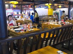 大堂-八一好吃街·高品美食广场