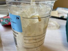 -瑞幸咖啡(华东理工大学商学院店)