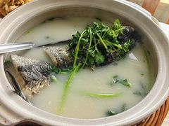 -天乐农家鱼头王(天目湖店)