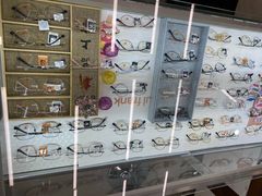 -明月眼镜(三坝店)