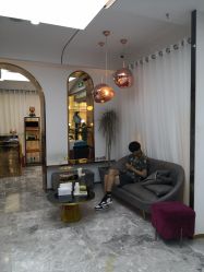 -DIAN DIAN SALON点点