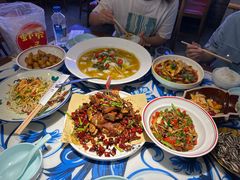 -川流不息·地道川菜·小龙虾(新松江路店)