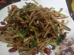 -那家老院子东北菜·饺子·小鸡炖蘑菇(艳华街店)